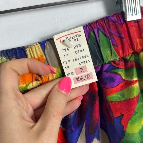 NWT Talbots Vintage 100% Silk Tropical Print Pull On Pants Size Medium - Picture 5 of 14